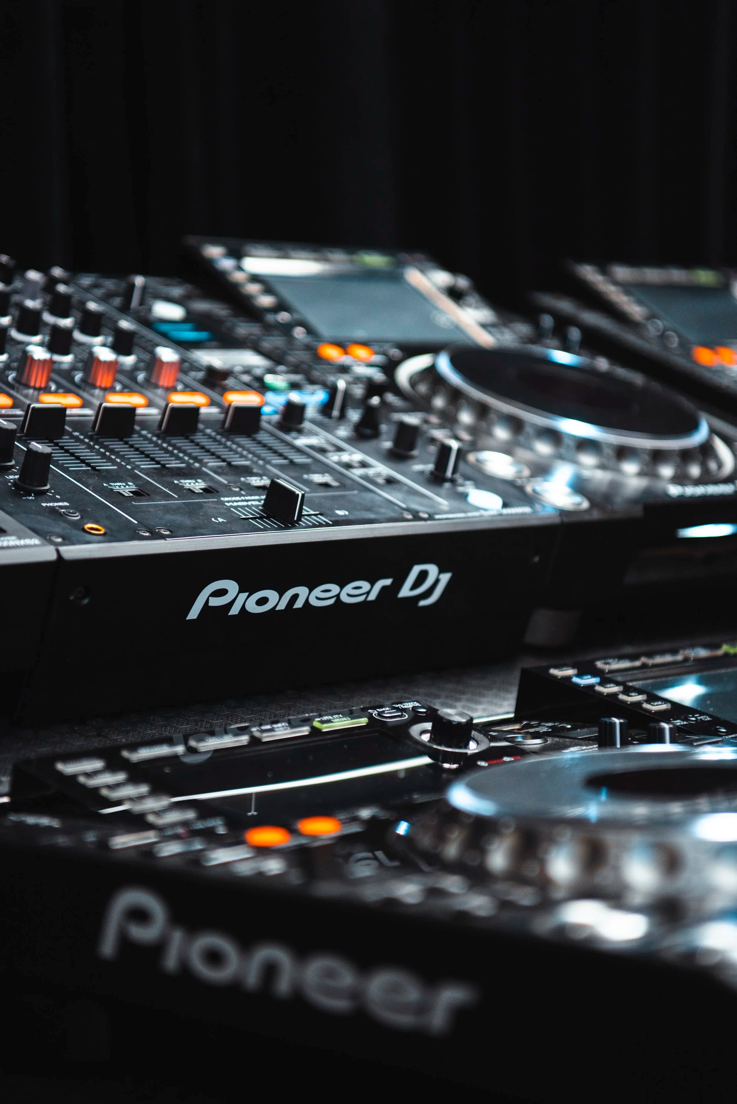 Pioneer DJ CDJ-3000 and DJM-A9 mixer in the Unit 20 booth
